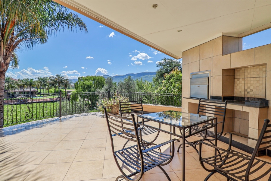 4 Bedroom Property for Sale in WestLake Country Safari Estate North West